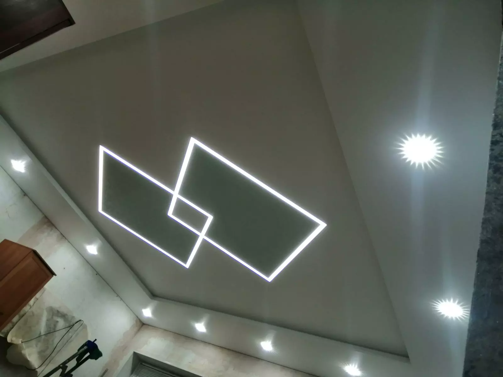 Луганск, Чкалова, 19, фото 3